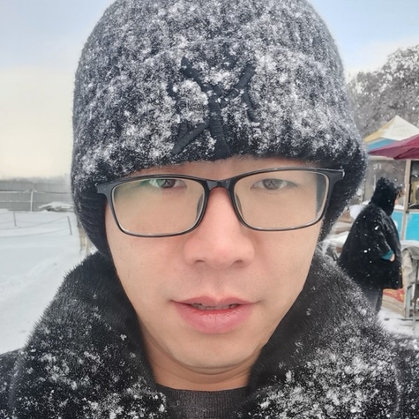 华子的第一张照片--南京相亲服务中心