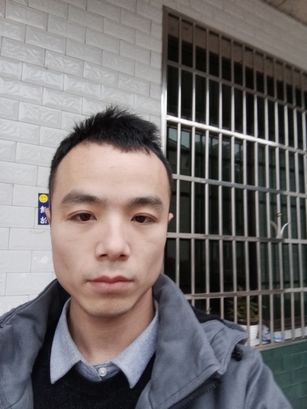 笑得那么开心的第二张照片--南京相亲服务中心