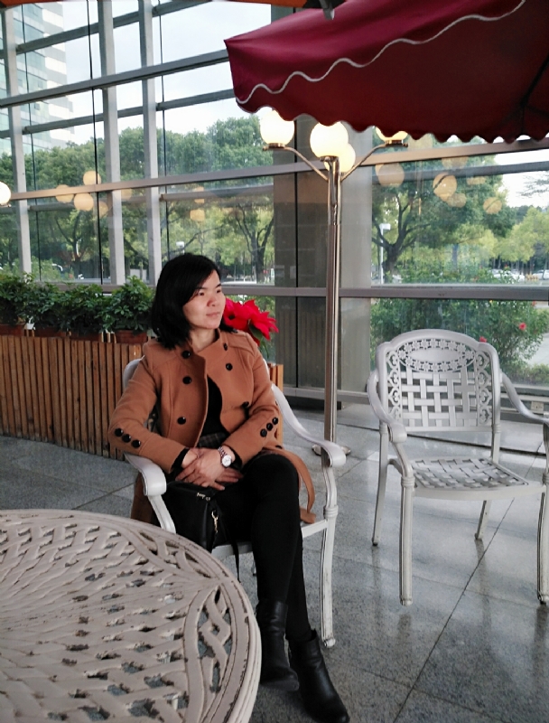 执迷不悔的第一张照片--南京相亲服务中心