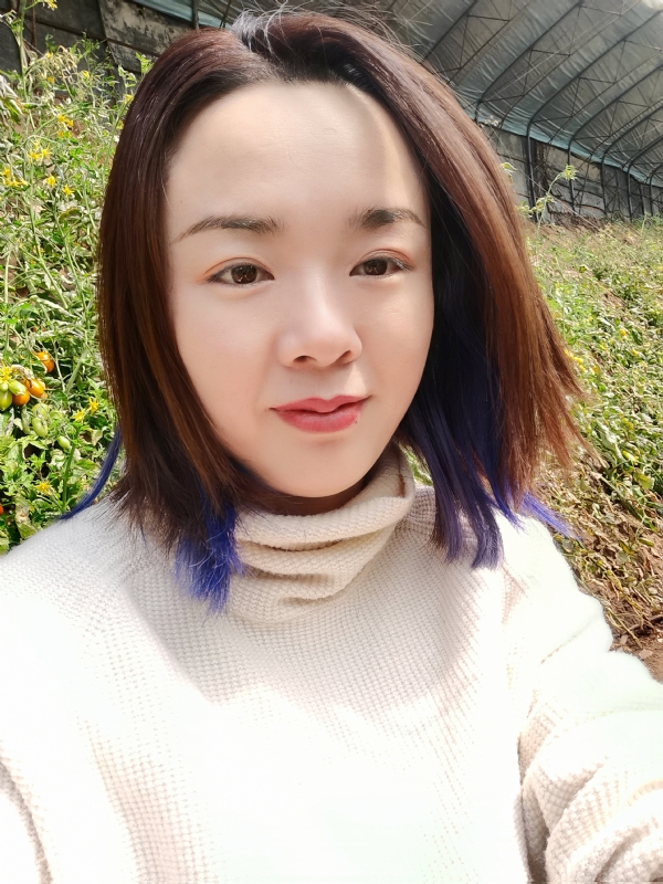 欣欣向荣的第一张照片--南京相亲服务中心