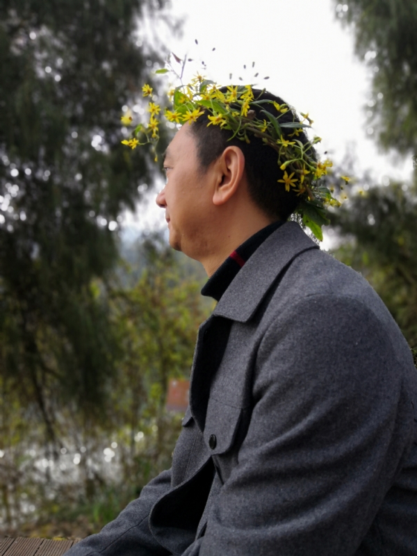 小白杨的第一张照片--南京相亲服务中心