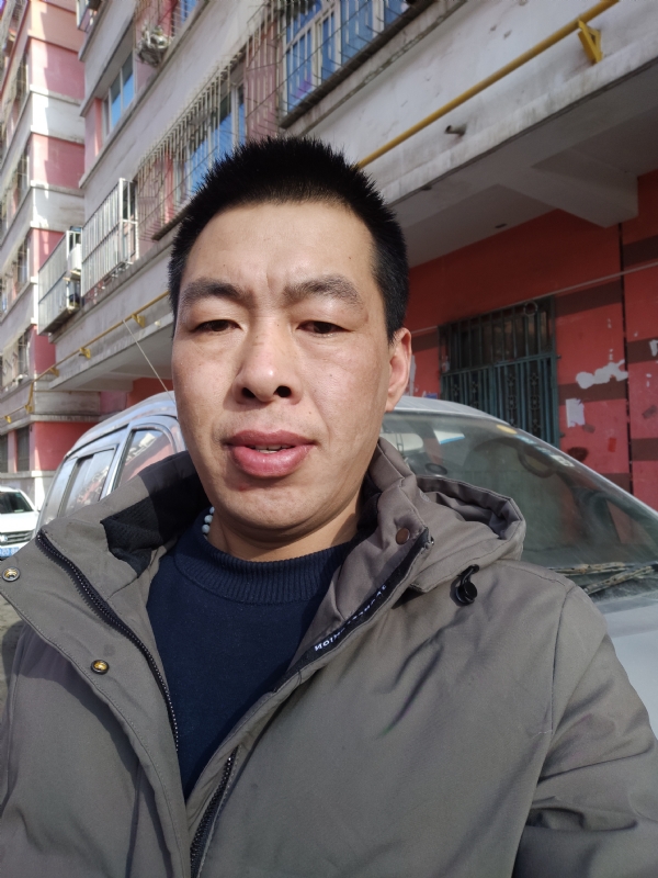 华哥的第二张照片--南京相亲服务中心