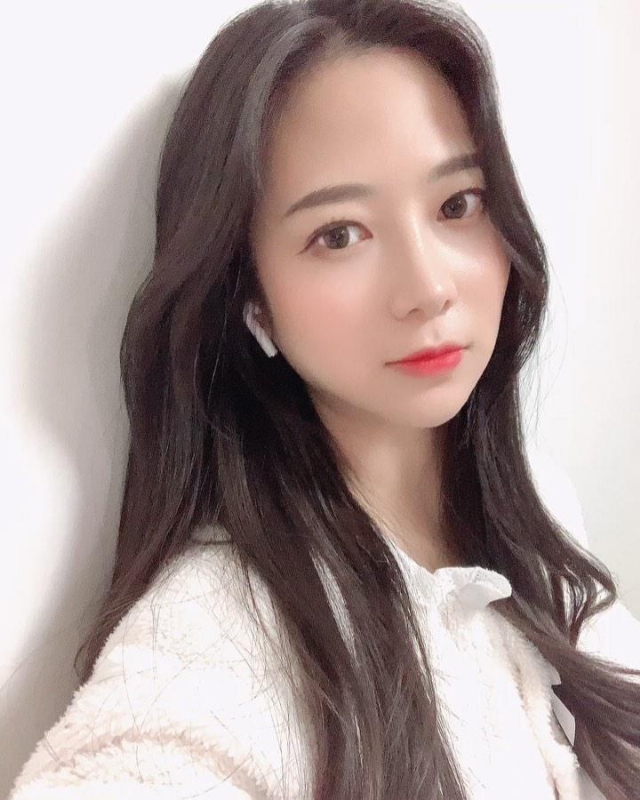 夢怡..的第一张照片--南京相亲服务中心