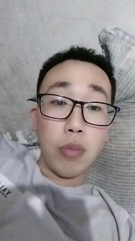 喜欢比我大的女人的第一张照片--南京相亲服务中心