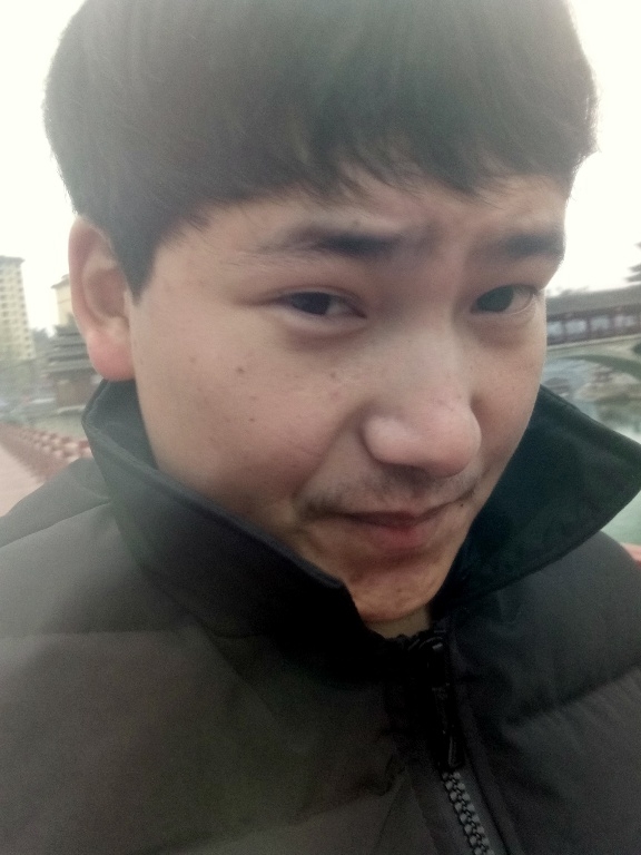 侗族青年作家超超的第二张照片--南京相亲服务中心