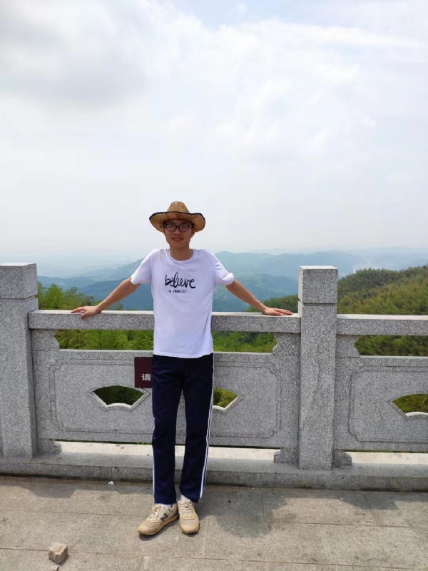 华华的第四张照片--南京相亲服务中心