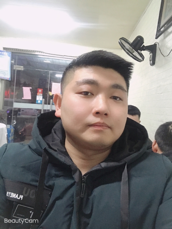 回忆是个小孩的第一张照片--南京相亲服务中心