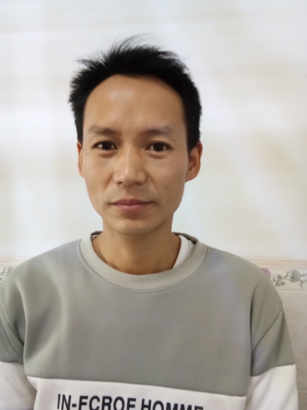 单亲爸爸的第一张照片--南京相亲服务中心