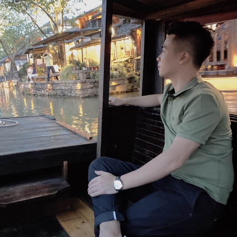 霸占你德爱的第一张照片--南京相亲服务中心