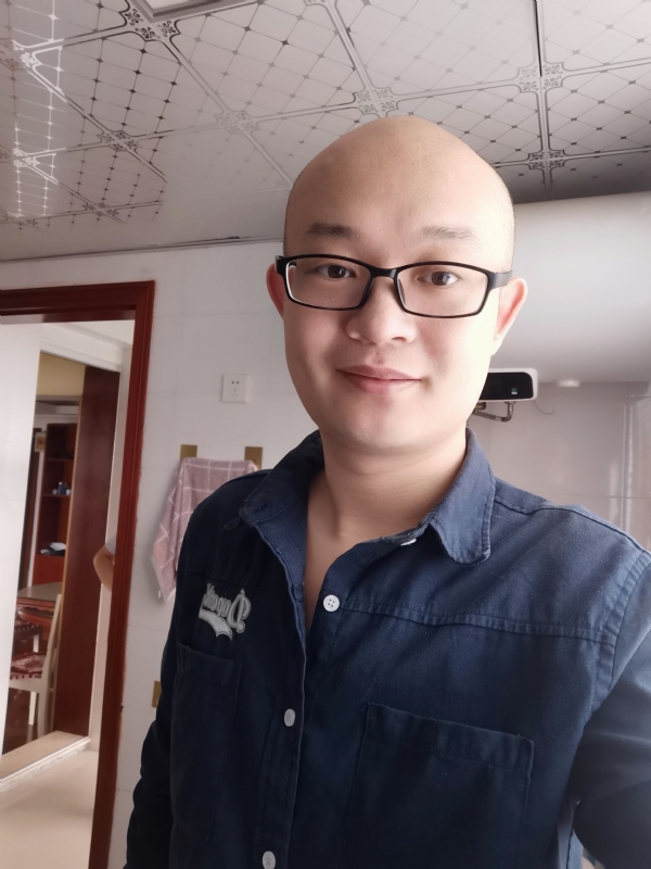 凝望远方的第一张照片--南京相亲服务中心