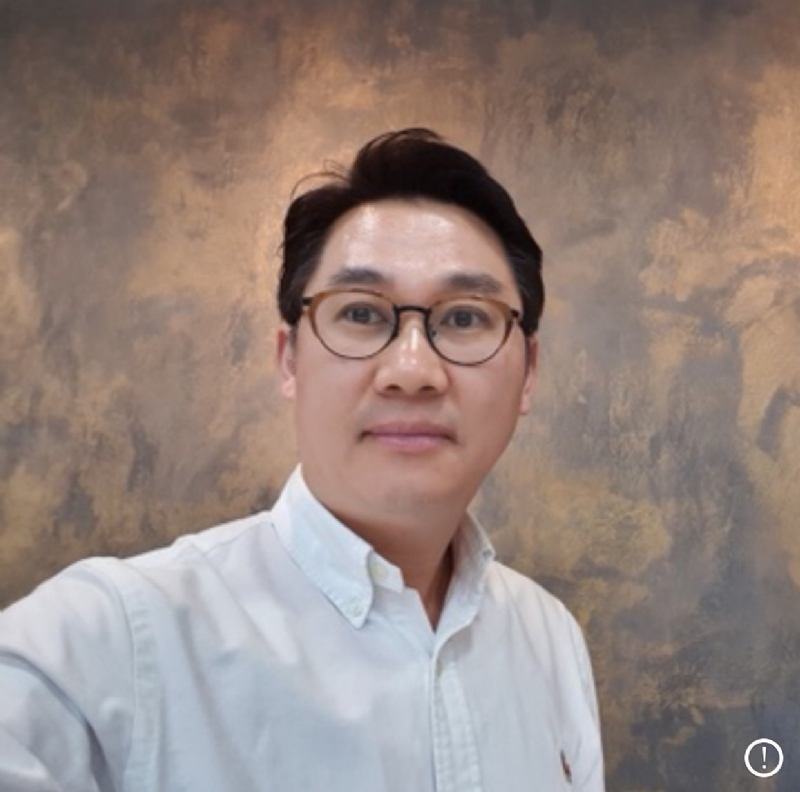 Wang的第一张照片--南京相亲服务中心