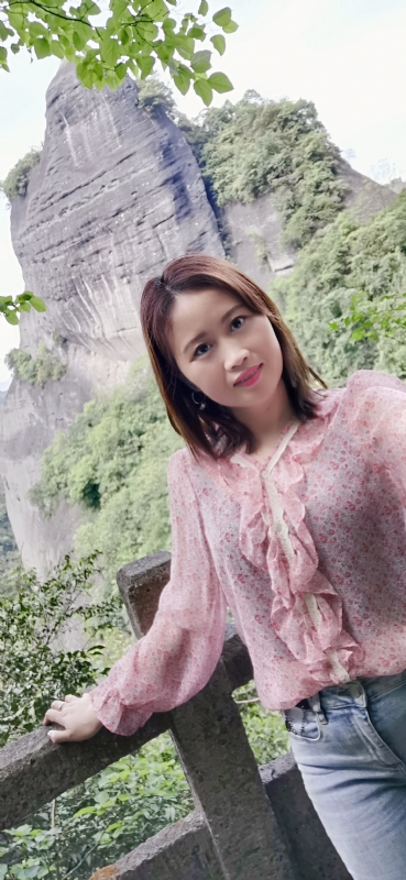 花开半夏的第二张照片--南京相亲服务中心