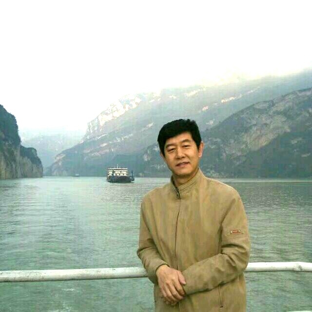 优秀善良178/72的第一张照片--南京相亲服务中心