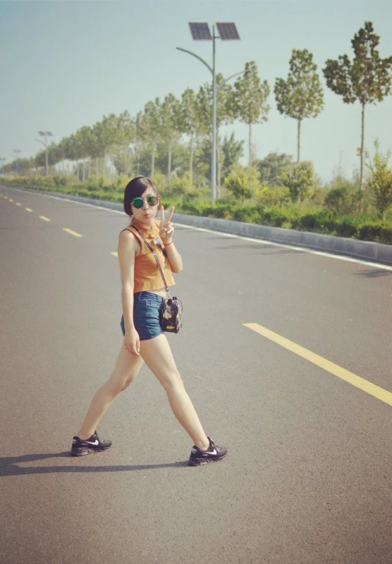 尤尤的第一张照片--南京相亲服务中心