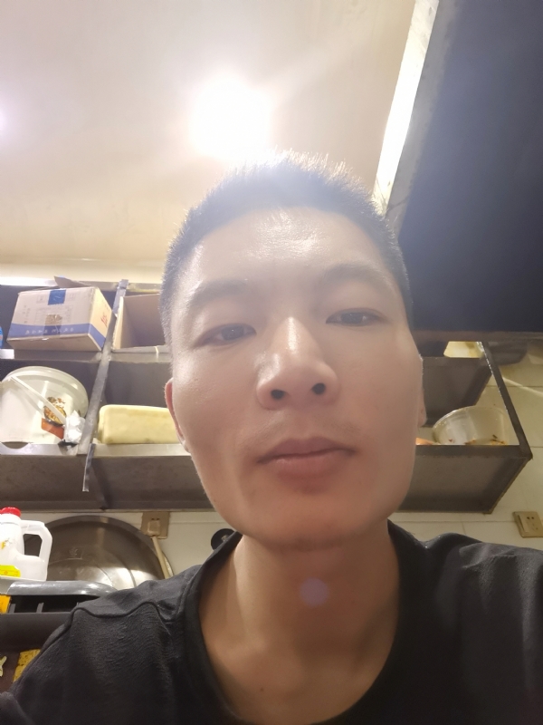 邹先生的第二张照片--南京相亲服务中心