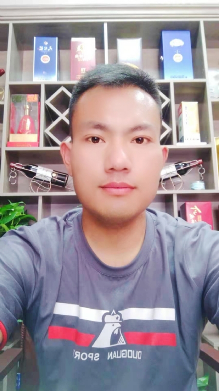 钱乾的第一张照片--南京相亲服务中心