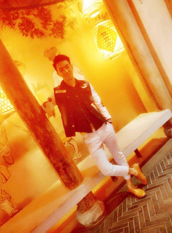 滞后的微笑的第四张照片--南京相亲服务中心