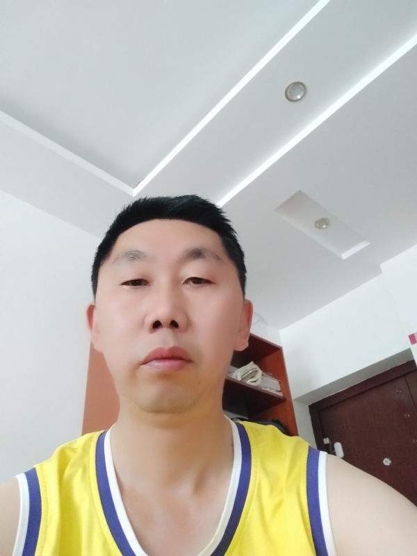 写尽半生纸上酸的第一张照片--南京相亲服务中心