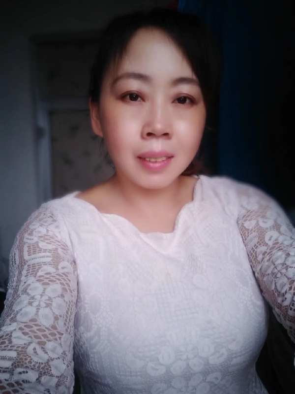 笑看人生的第一张照片--南京相亲服务中心