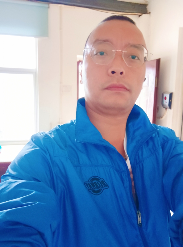 通海混混的第一张照片--南京相亲服务中心