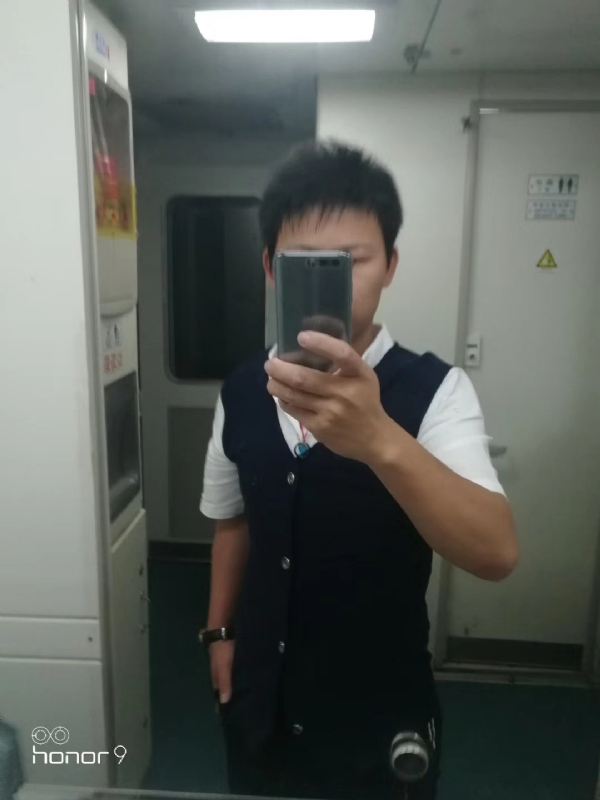 阳光下de幸福的第一张照片--南京相亲服务中心