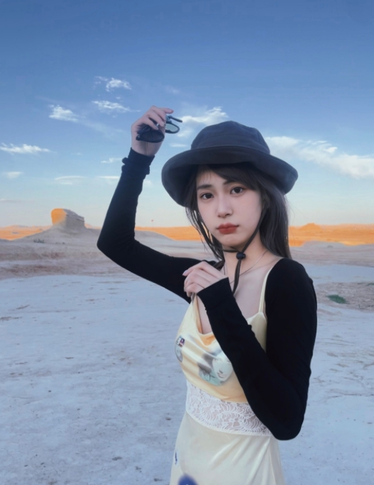 英姐的第一张照片--南京相亲服务中心