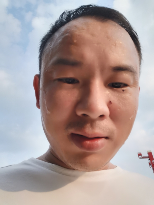 唐老鸭的第一张照片--南京相亲服务中心