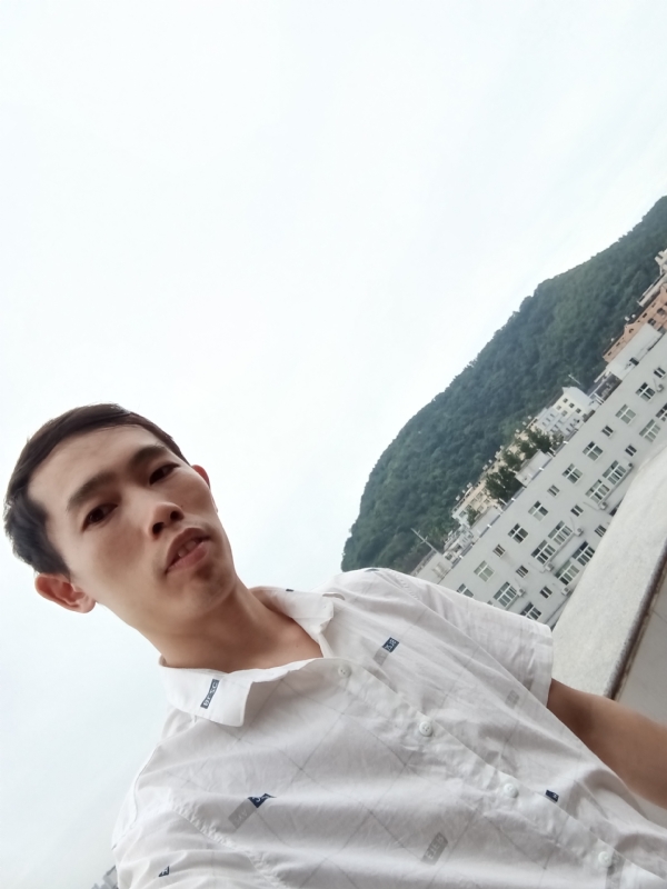 会飞的鱼的第一张照片--南京相亲服务中心