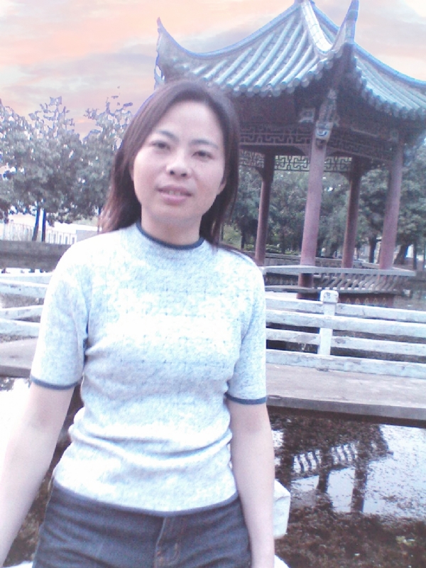 小草的第一张照片--南京相亲服务中心