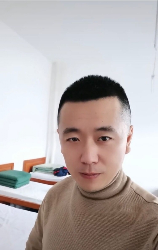 随风的第二张照片--南京相亲服务中心