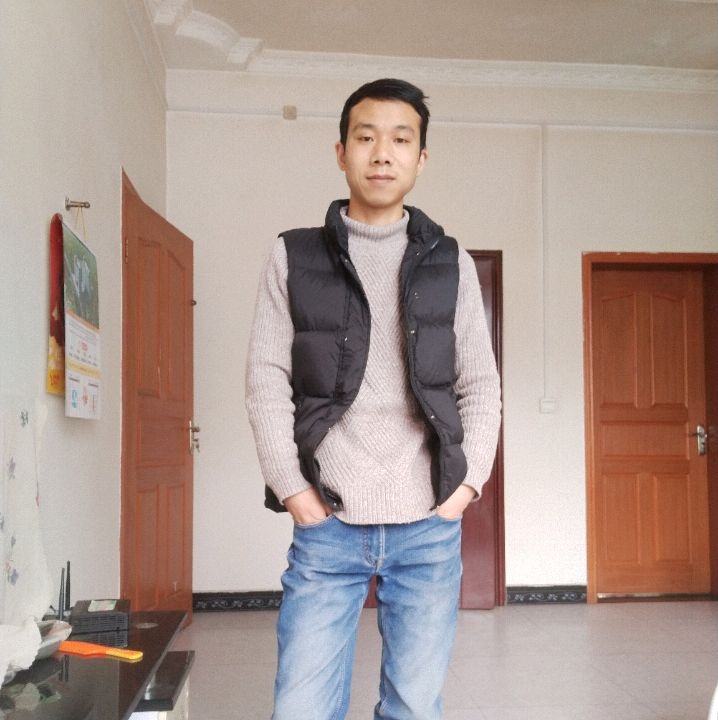 小伙子的第一张照片--南京相亲服务中心