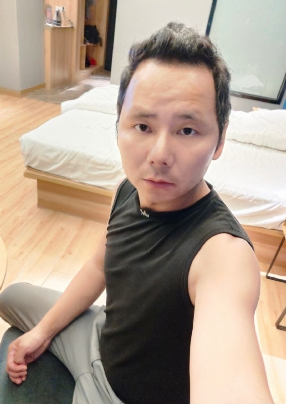 爱远的要命的第一张照片--南京相亲服务中心