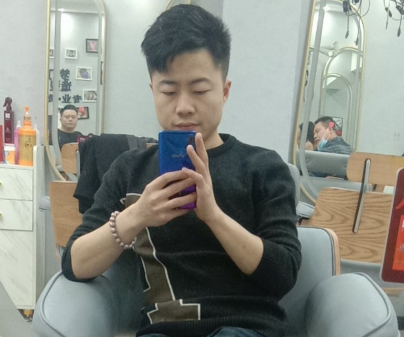 无法自拔的第一张照片--南京相亲服务中心