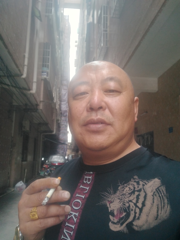 人在TA乡的第一张照片--南京相亲服务中心