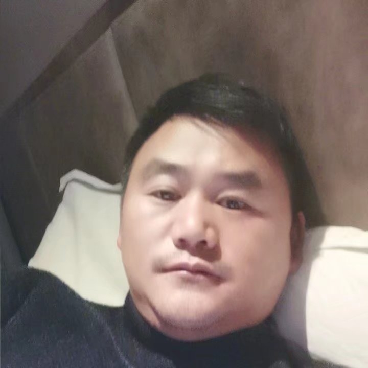 奔跑的第三张照片--南京相亲服务中心