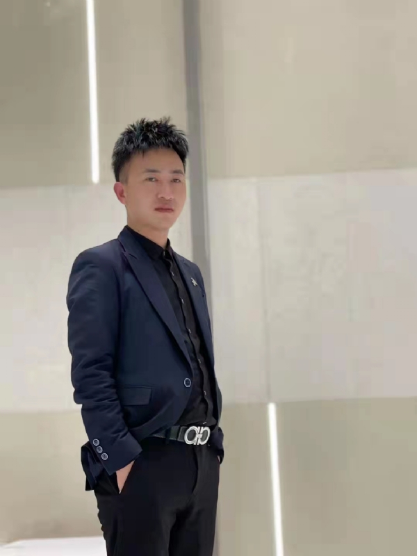 宋定鸿的第二张照片--南京相亲服务中心