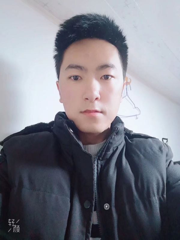 儒雅的玉龙兄的第一张照片--南京相亲服务中心