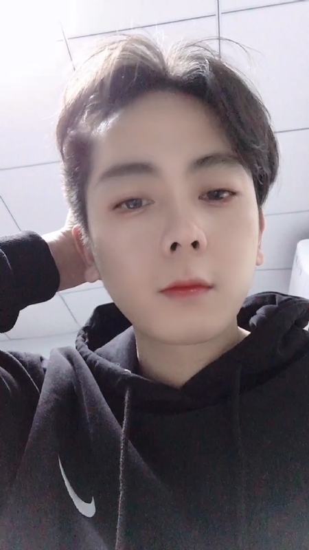 鹤枫的第一张照片--南京相亲服务中心