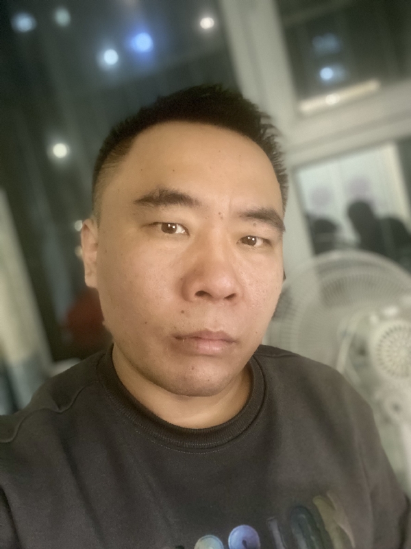 云的第四张照片--南京相亲服务中心