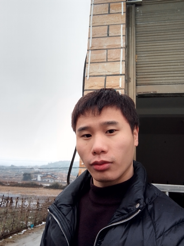 银色的羽翼的第一张照片--南京相亲服务中心