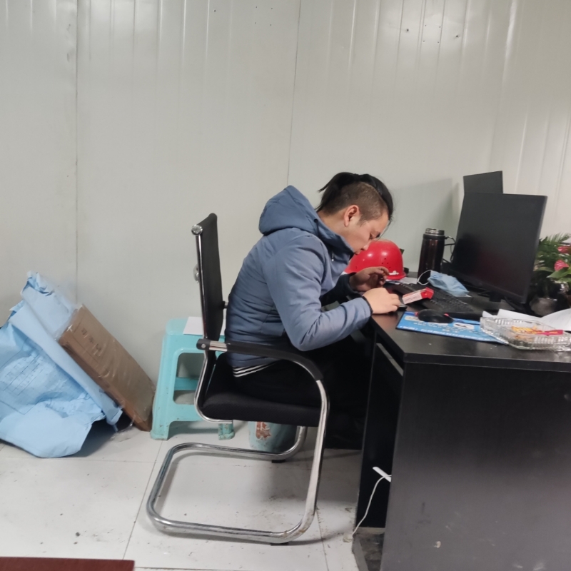 太空舱的第一张照片--南京相亲服务中心