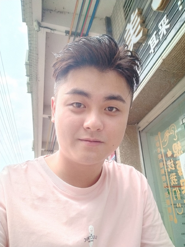 李健诚的第一张照片--南京相亲服务中心