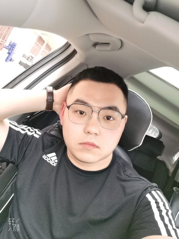 海阔天空的第一张照片--南京相亲服务中心