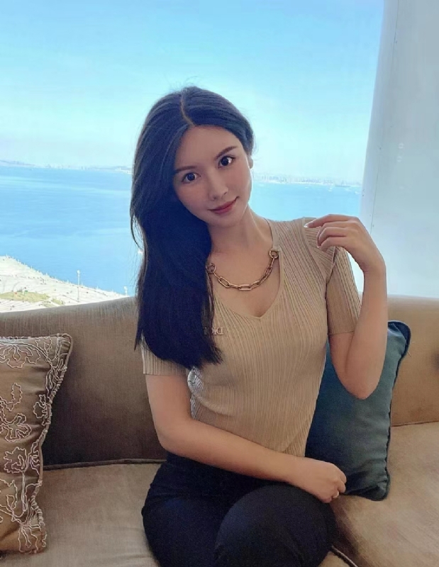 李芷晴的第一张照片--南京相亲服务中心