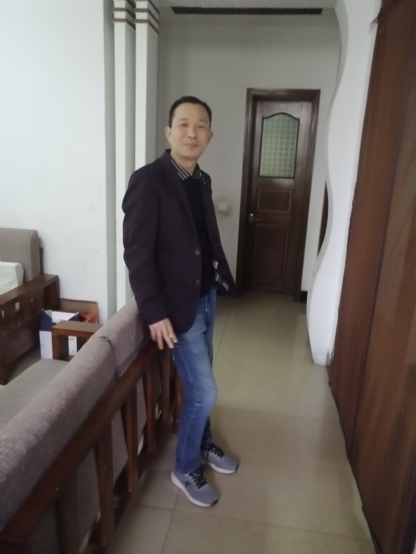 相亲相爱的第一张照片--南京相亲服务中心