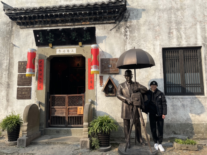 喝可乐的猫的第一张照片--南京相亲服务中心