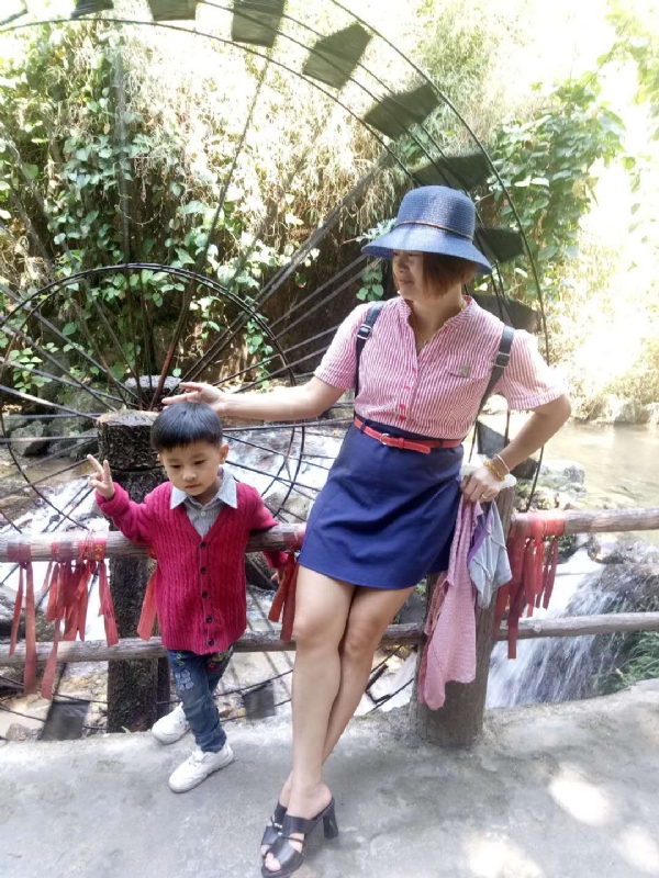 张敏娟的第二张照片--南京相亲服务中心