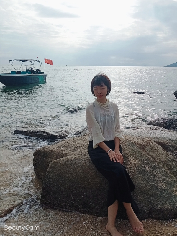 悠悠南山下的第二张照片--南京相亲服务中心