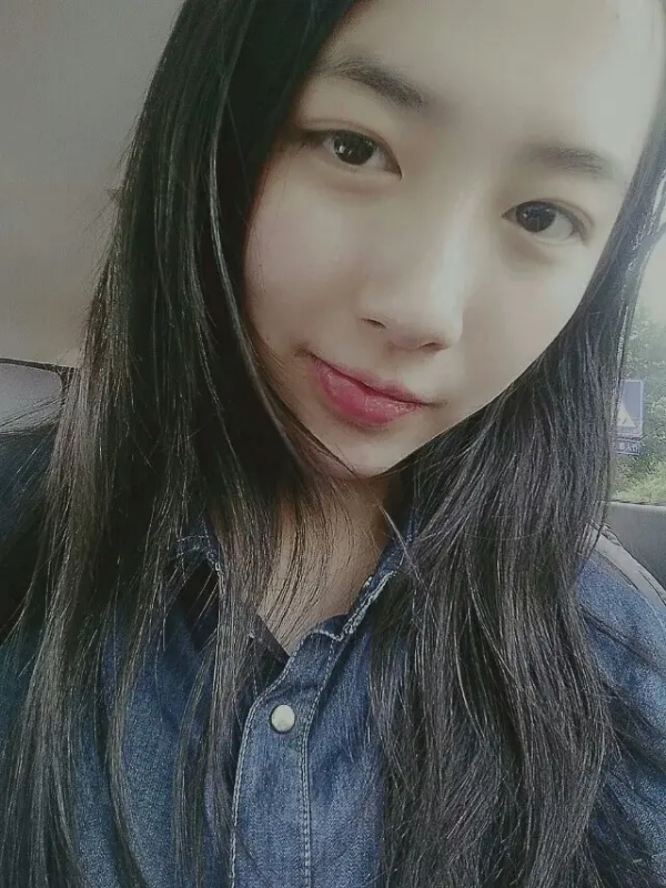 小她的第一张照片--南京相亲服务中心