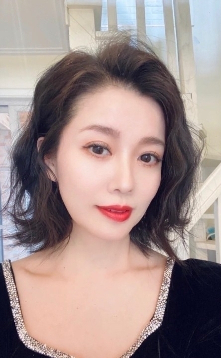 束負的第一张照片--南京相亲服务中心